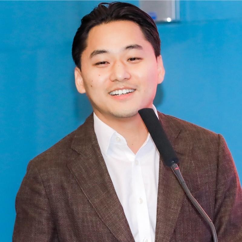 Speaker image